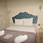 فندق الاكاتي إلدوريس 2*