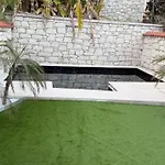 Alojamento de Acomodação e Pequeno-almoço Alacati Eldoris Hotel Alacati