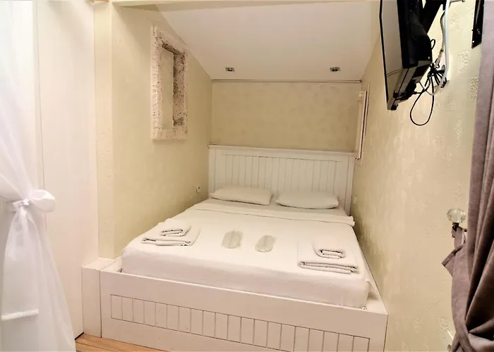 Alacati Eldoris Hotel 2*