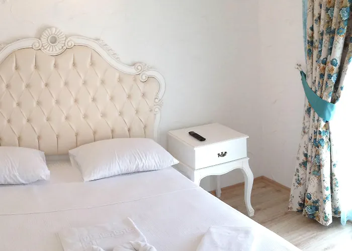 Eldoris Butik Alacati