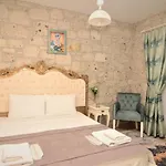 Alacati Eldoris Hotel Alaçatı