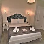 Alacati Eldoris Hotel Alaçatı