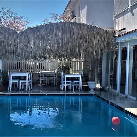 ベッド・アンド・ブレックファスト Eldoris Butik 2*