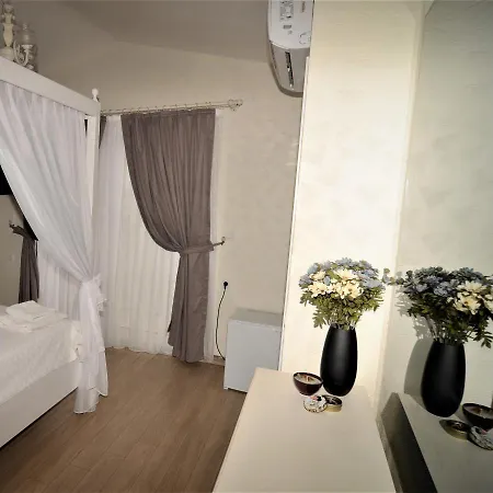 Eldoris Butik Couette-café 2*