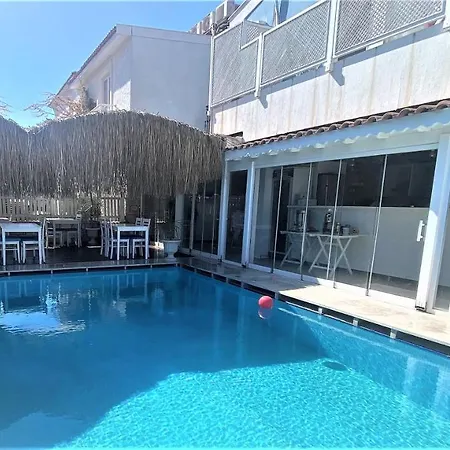 ベッド・アンド・ブレックファスト Eldoris Butik アラカティ